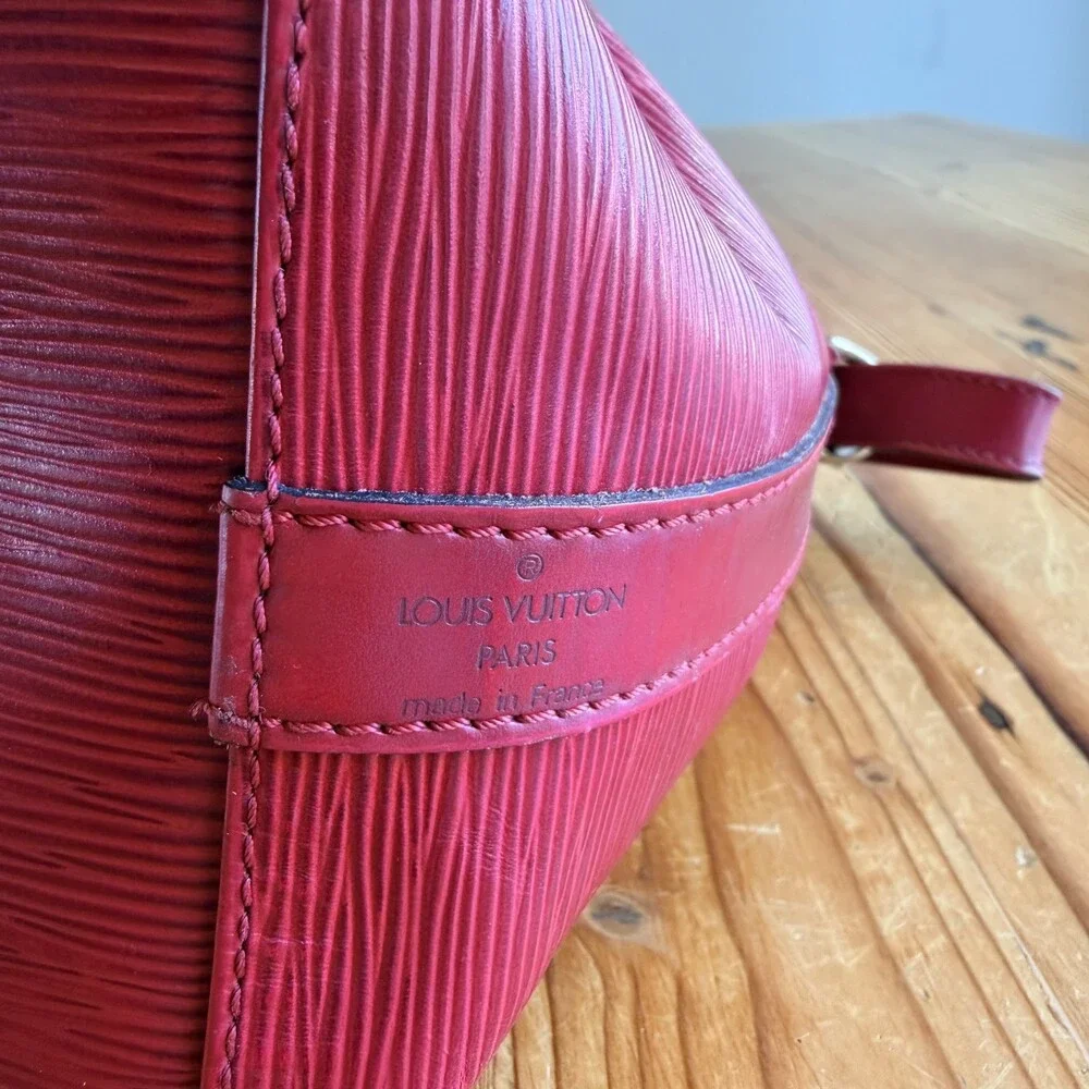 Louis Vuitton Red Epi Leather Petit Noe Structured Bucket Shoulder Bag - 1022SW